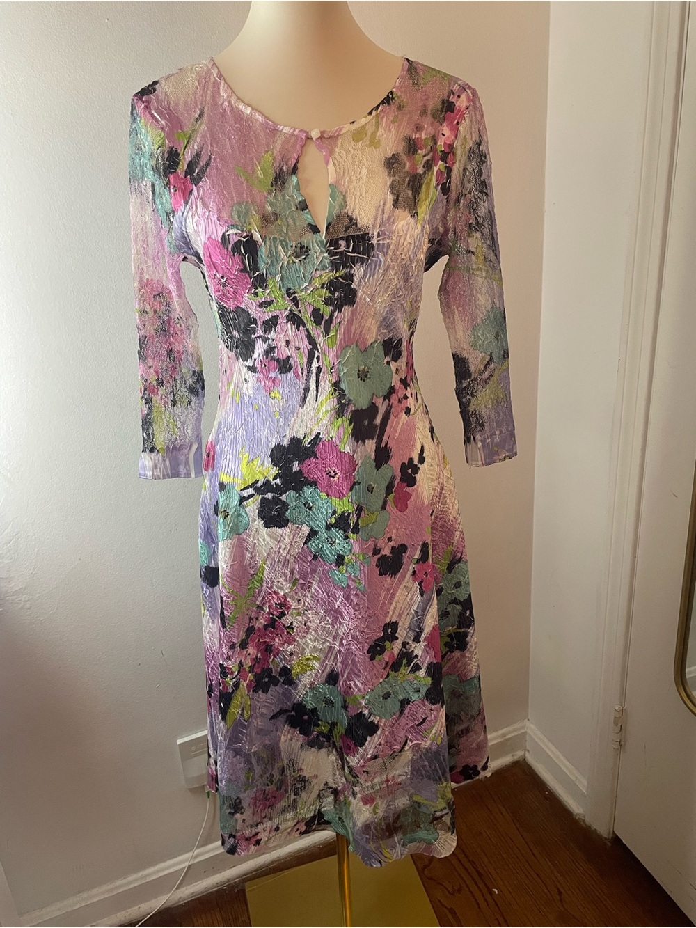 Komarov abstract Floral Crinkle Midi Dress with Pink and Teal Accents 3/4 sleeve